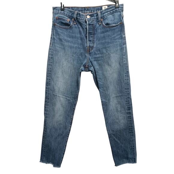 Levis button fly tapered leg distressed size 29 W
White oak cone denim Western - Picture 1 of 8
